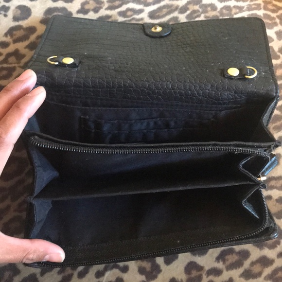 Faux leather clutch - Picture 5 of 5